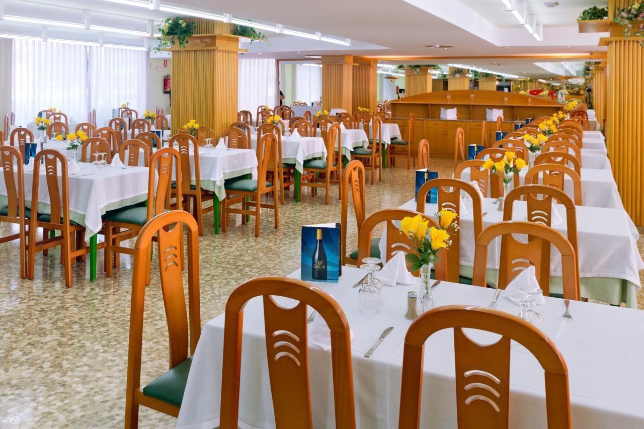Hotel Cartago Nova By Alegria Малграт де Мар Екстериор снимка