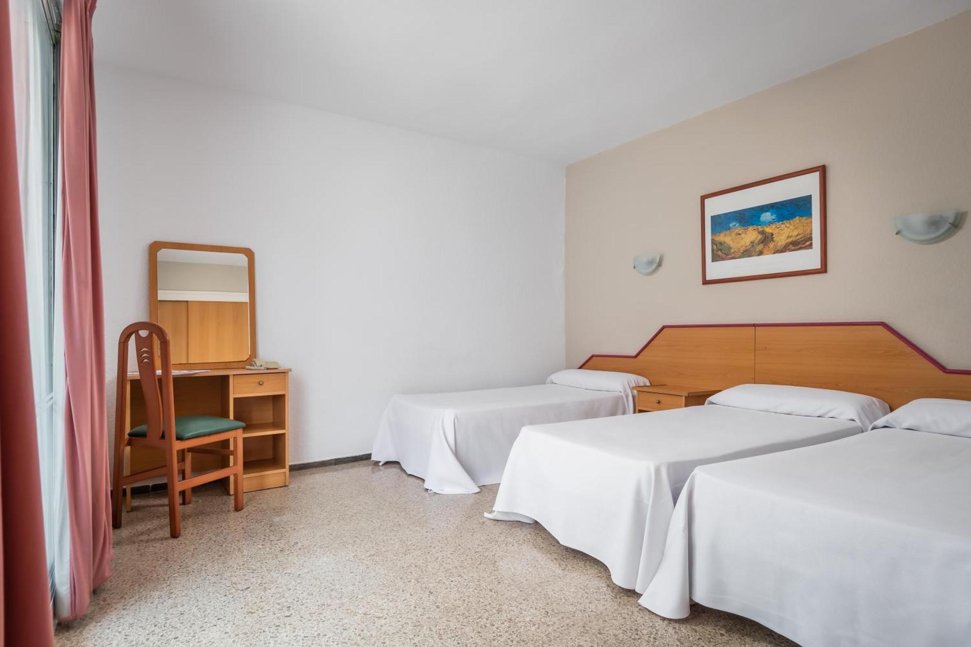 Hotel Cartago Nova By Alegria Малграт де Мар Екстериор снимка